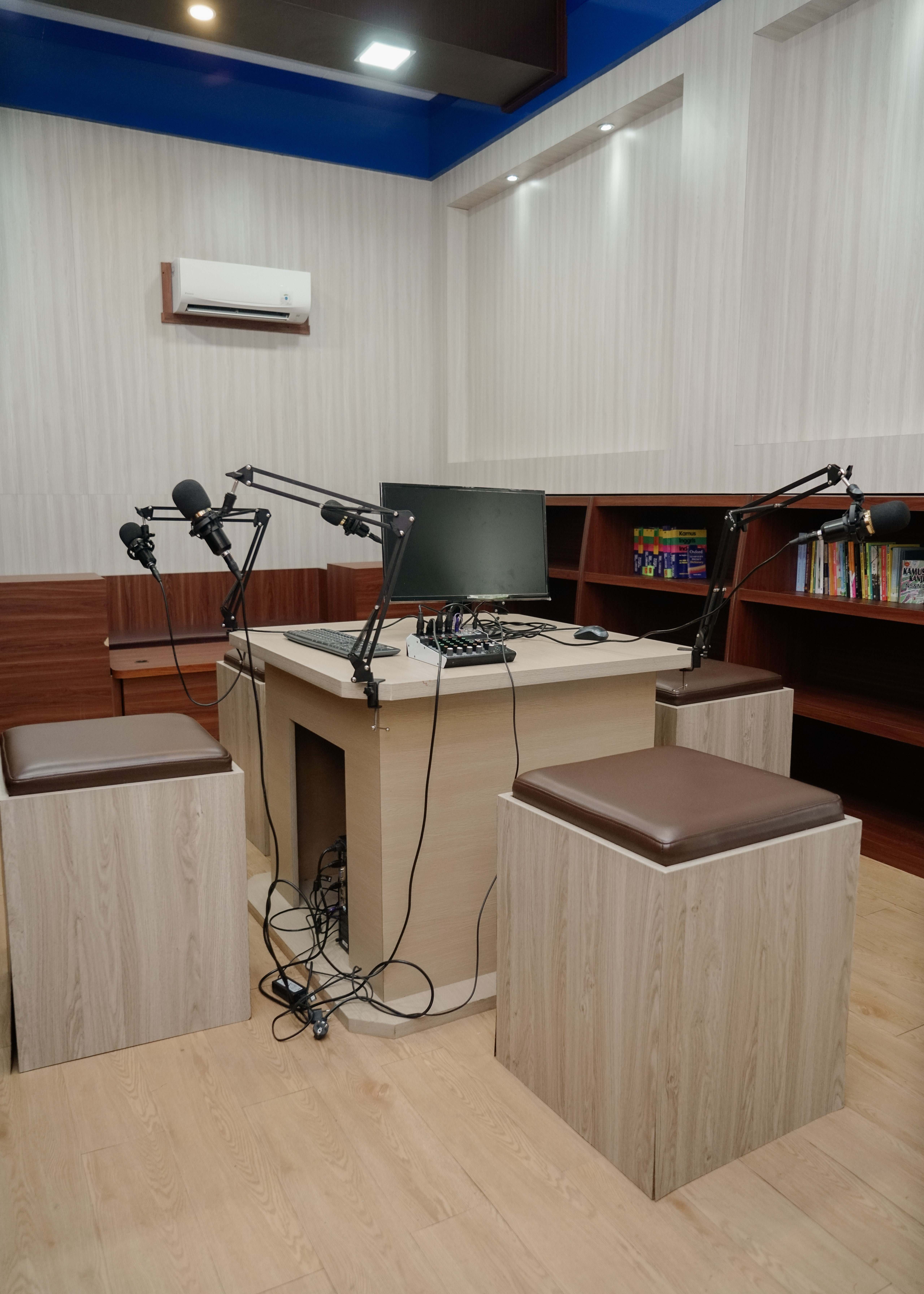 Ruang Literasi/Podcast